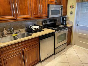 2681 S Course Dr 912, Pompano Beach FL 33069