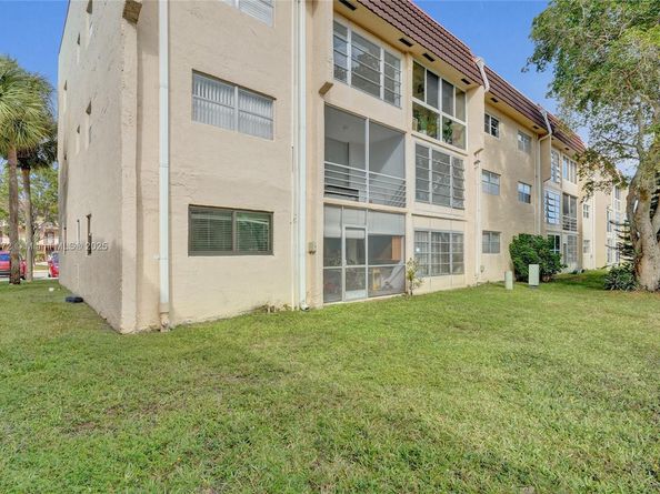 2780 N Pine Island Rd 112, Sunrise FL 33322