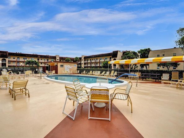 2780 N Pine Island Rd 112, Sunrise FL 33322