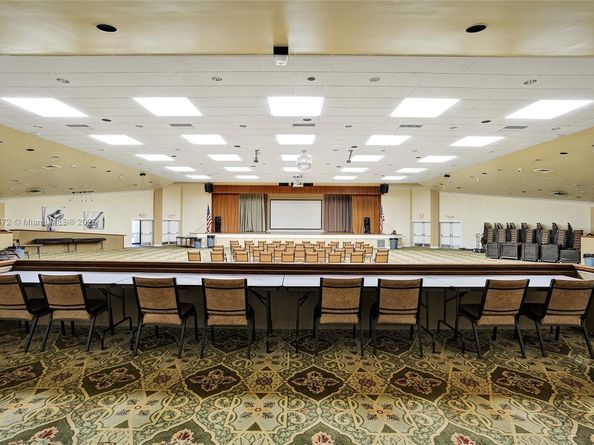 2780 N Pine Island Rd 112, Sunrise FL 33322