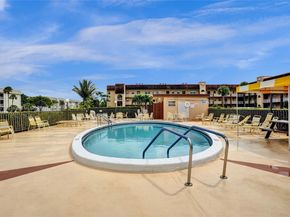 2780 N Pine Island Rd 112, Sunrise FL 33322