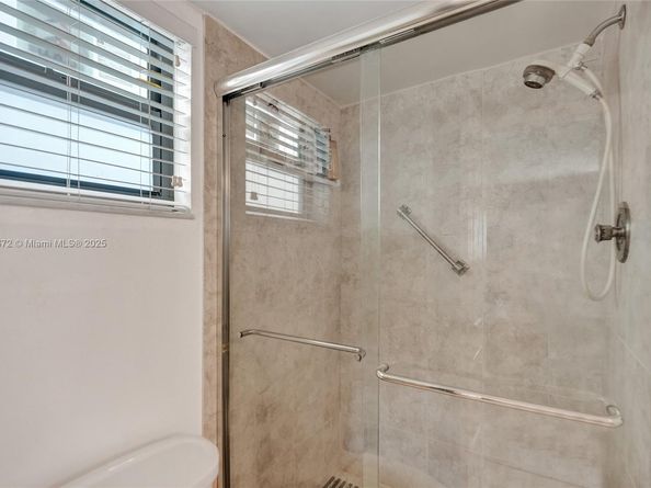 2780 N Pine Island Rd 112, Sunrise FL 33322