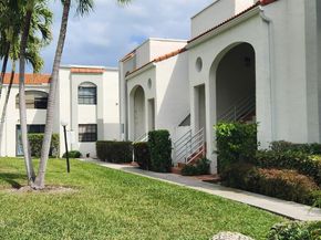 3545 Magellan Cir 3525, Aventura FL 33180