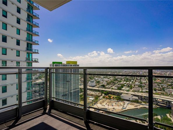 92 SW 3rd St 4509, Miami FL 33130