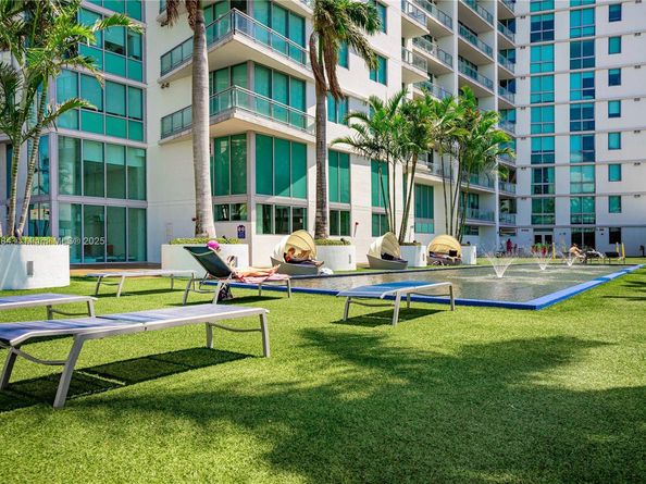92 SW 3rd St 4509, Miami FL 33130