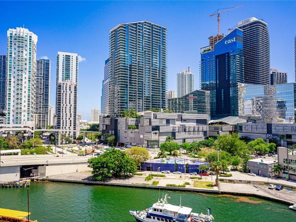 92 SW 3rd St 4509, Miami FL 33130