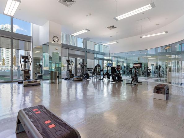 92 SW 3rd St 4509, Miami FL 33130
