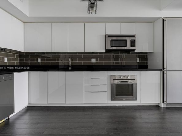 92 SW 3rd St 4509, Miami FL 33130