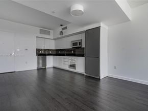 92 SW 3rd St 4509, Miami FL 33130