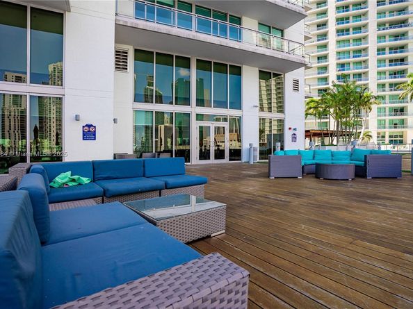 92 SW 3rd St 4509, Miami FL 33130