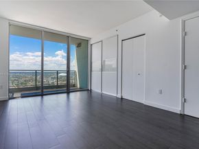 92 SW 3rd St 4509, Miami FL 33130