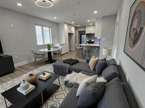 781 NW 108th St, Miami FL 33168