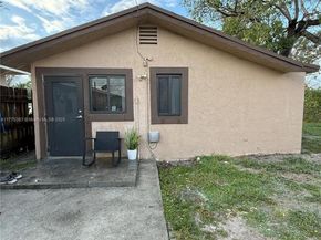 781 NW 108th St, Miami FL 33168