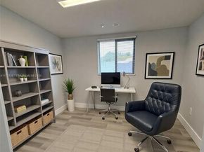 781 NW 108th St, Miami FL 33168