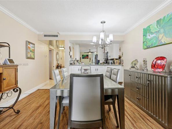 5732 Coral Lake Dr 308, Margate FL 33063