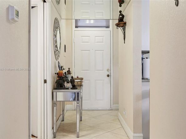 5732 Coral Lake Dr 308, Margate FL 33063