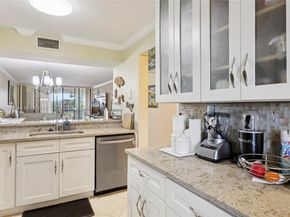 5732 Coral Lake Dr 308, Margate FL 33063