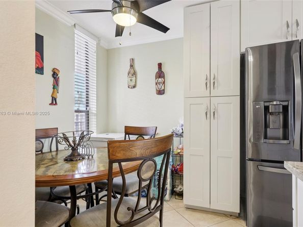 5732 Coral Lake Dr 308, Margate FL 33063