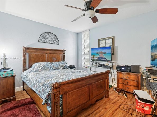 5732 Coral Lake Dr 308, Margate FL 33063