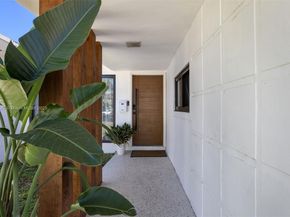 1370 71st St, Miami Beach FL 33141