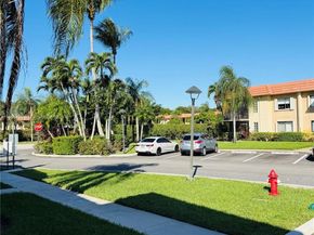 398 Lakeview Dr 205, Weston FL 33326