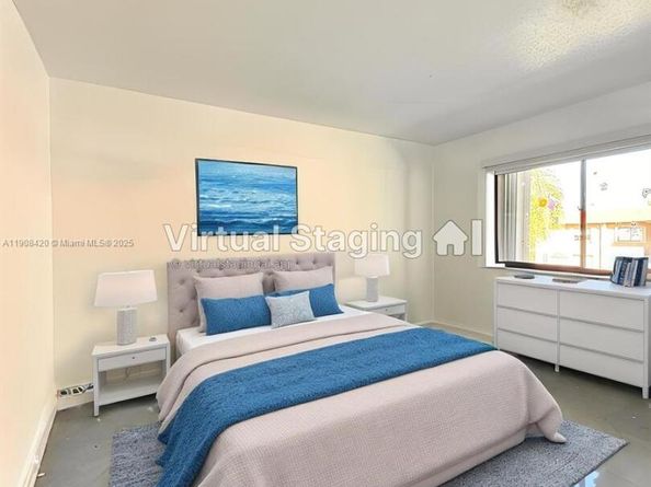 398 Lakeview Dr 205, Weston FL 33326