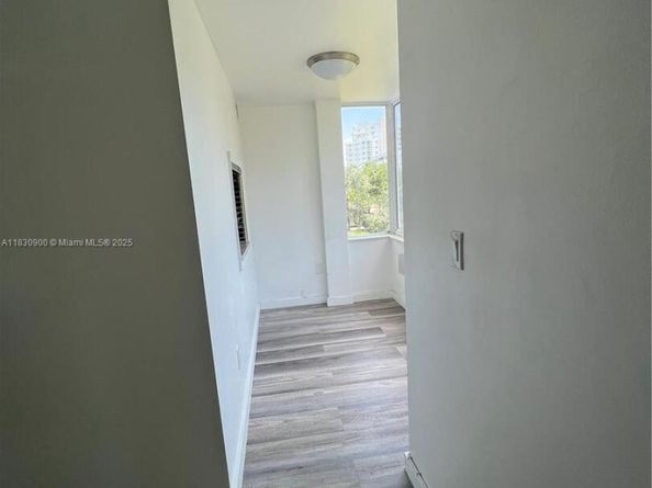 250 180th Dr 205, Sunny Isles Beach FL 33160