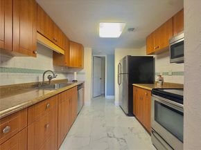 9104 SW 159th Ter 9104, Palmetto Bay FL 33157