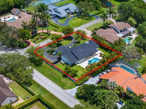 10404 SW 87th Ct, Miami FL 33176