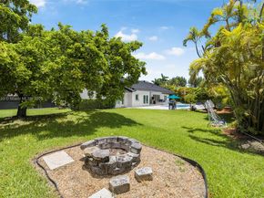 10404 SW 87th Ct, Miami FL 33176