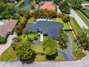 10404 SW 87th Ct, Miami FL 33176