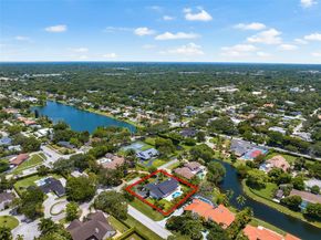 10404 SW 87th Ct, Miami FL 33176