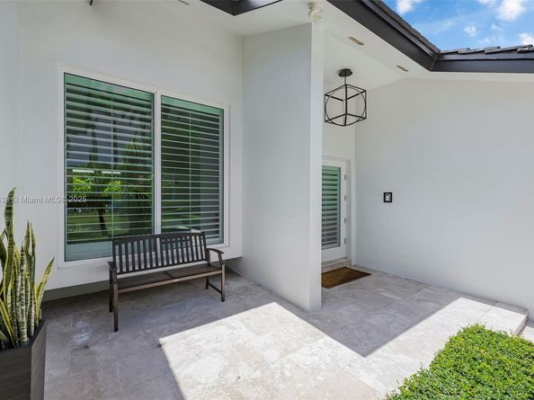 10404 SW 87th Ct, Miami FL 33176