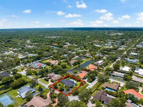 10404 SW 87th Ct, Miami FL 33176