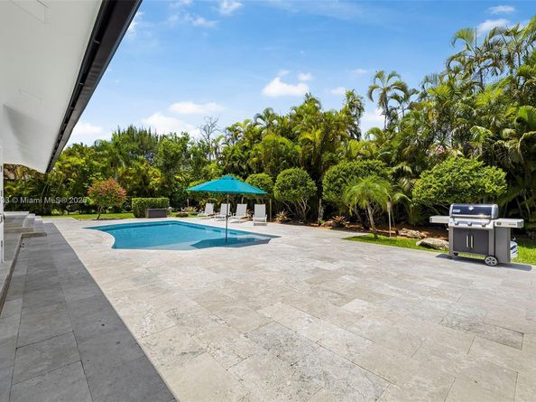 10404 SW 87th Ct, Miami FL 33176