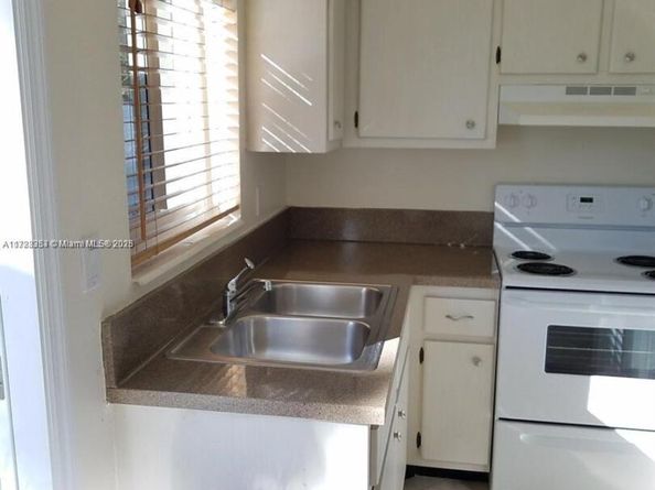1231 NE 23rd Ave, Pompano Beach FL 33062