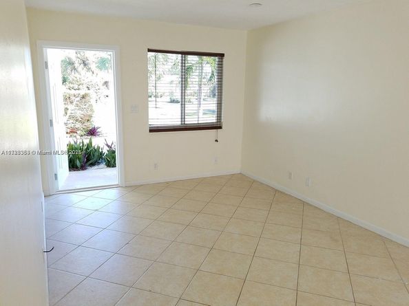 1231 NE 23rd Ave, Pompano Beach FL 33062
