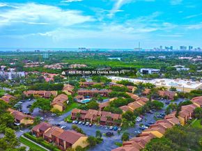 469 SE 14th St, Dania Beach FL 33004