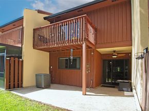 469 SE 14th St, Dania Beach FL 33004
