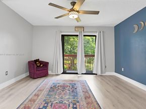 469 SE 14th St, Dania Beach FL 33004