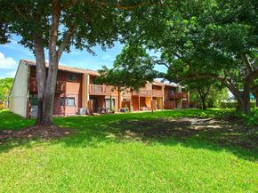 469 SE 14th St, Dania Beach FL 33004