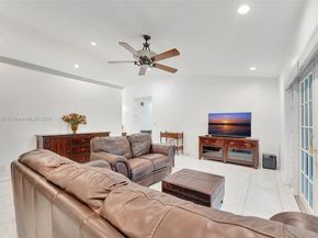 5655 NW 86th Ave, Coral Springs FL 33067