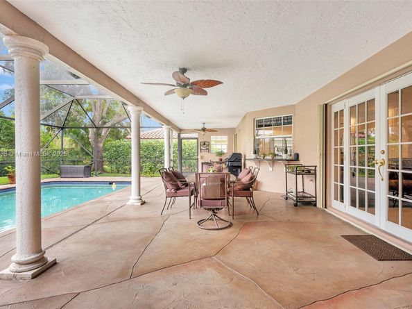 5655 NW 86th Ave, Coral Springs FL 33067