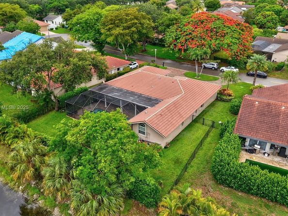 5655 NW 86th Ave, Coral Springs FL 33067