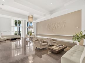 10 Venetian Way 403, Miami Beach FL 33139
