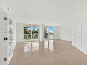 10 Venetian Way 403, Miami Beach FL 33139