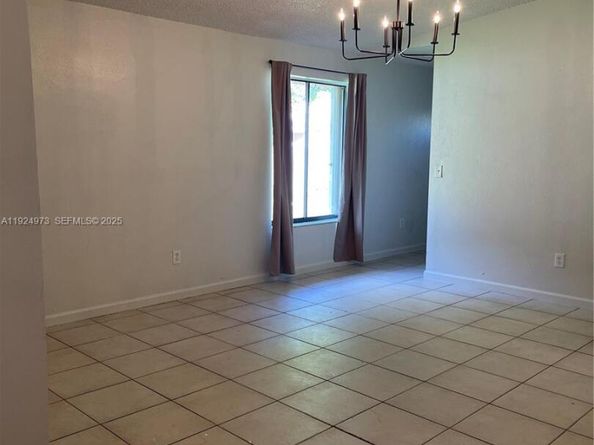 28002 SW 140th Ct, Homestead FL 33033