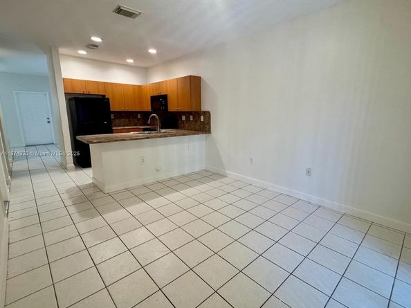 11257 SW 231st Ln, Miami FL 33170