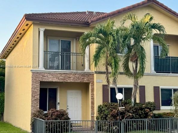 11257 SW 231st Ln, Miami FL 33170