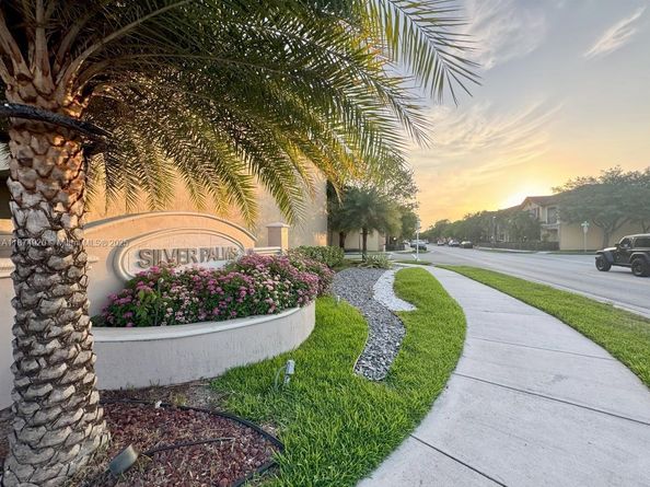 11257 SW 231st Ln, Miami FL 33170
